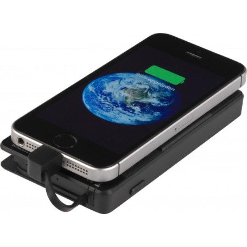 Wireless power bank