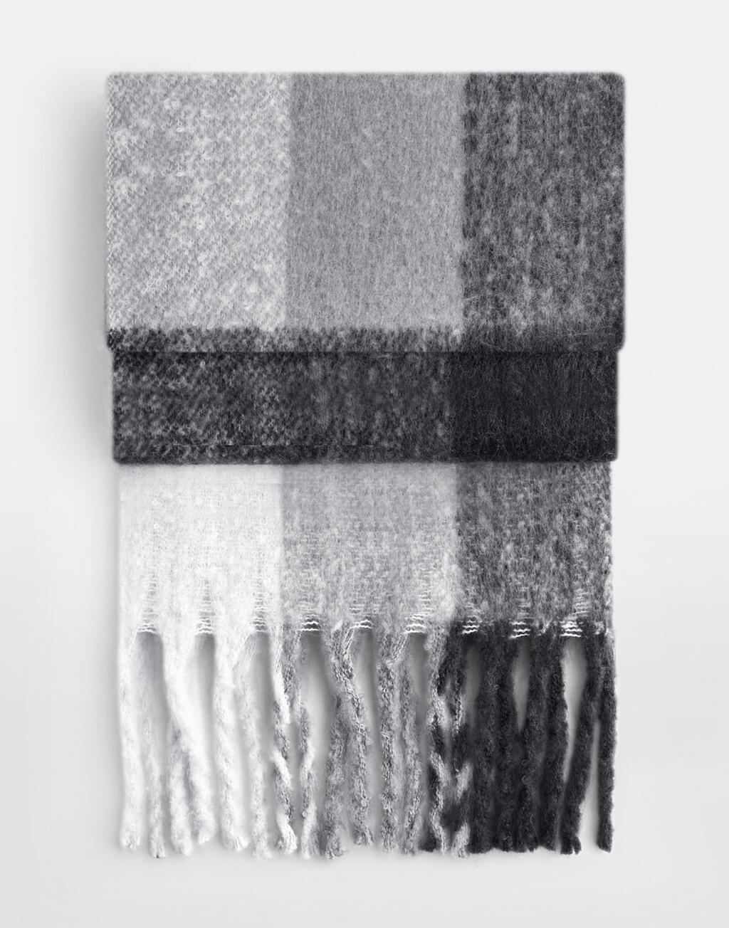 Fluffy Check Scarf