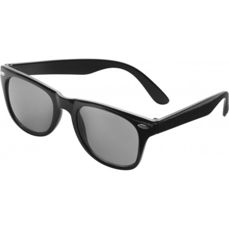 Classic fashion sunglasses
