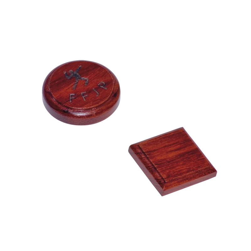 WOODEN MAGNET