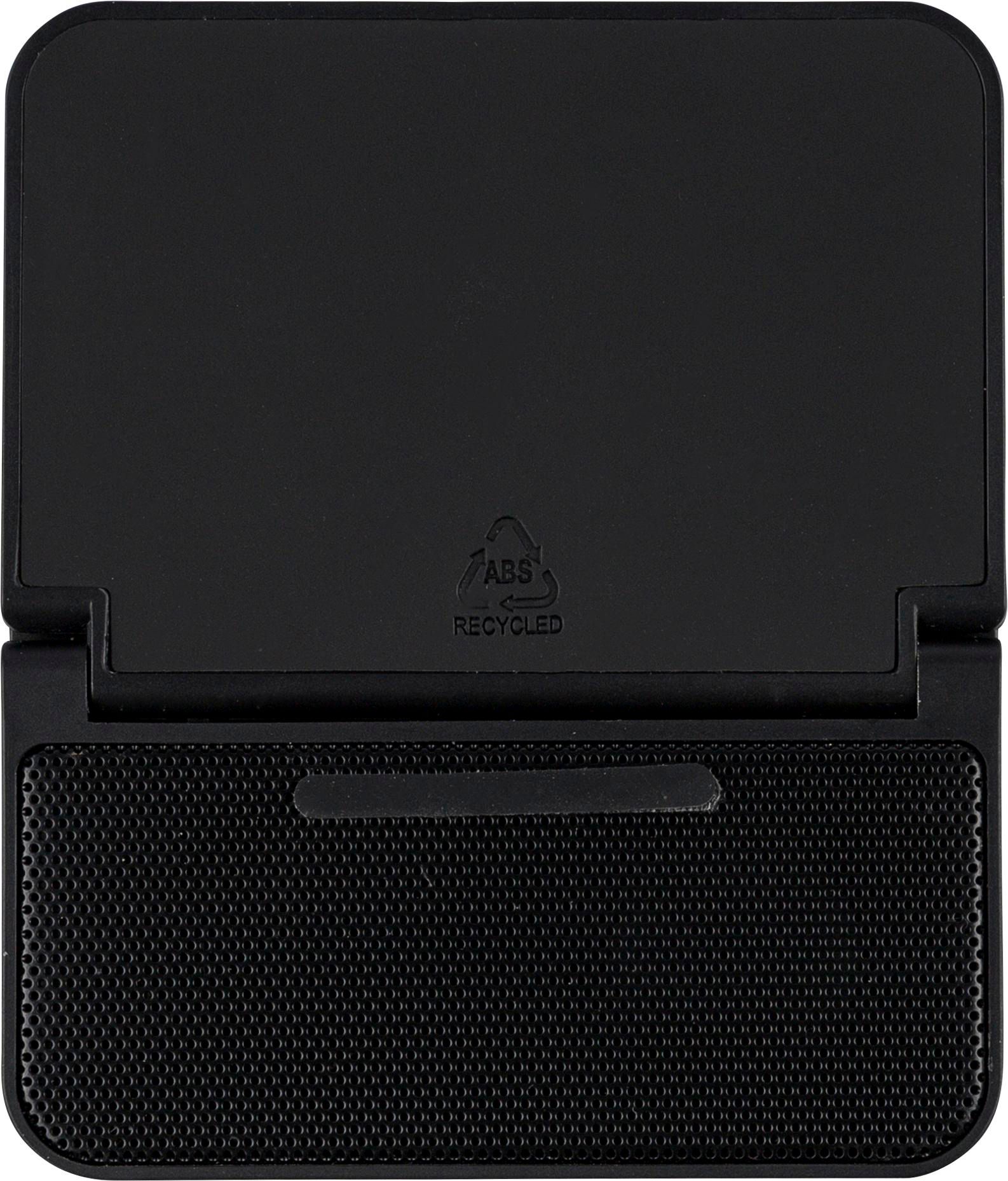 Recycled ABS 3-in-1 wireless charger Elias