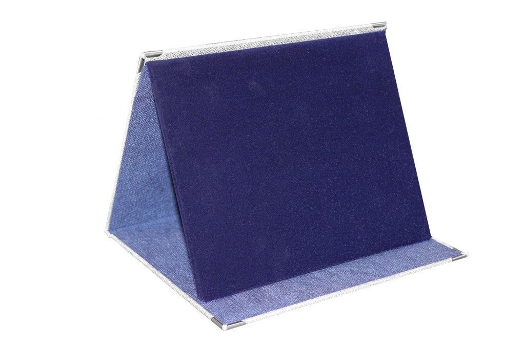 BLUE AND SILVER PLAQUE BOX 23X18