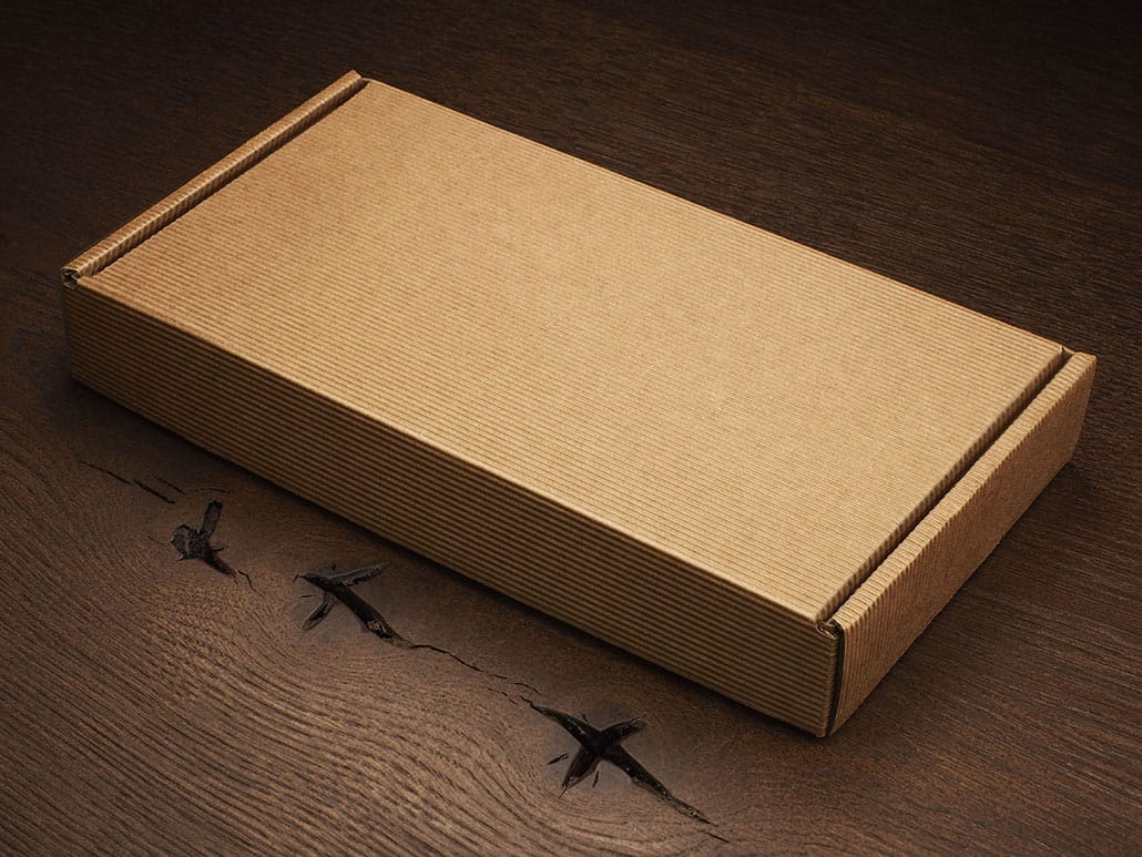 Box (21.5x11.8x3.2cm)