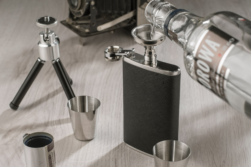 Gift Set MILTON (hip flask120 ml, 2 cups, funnel)