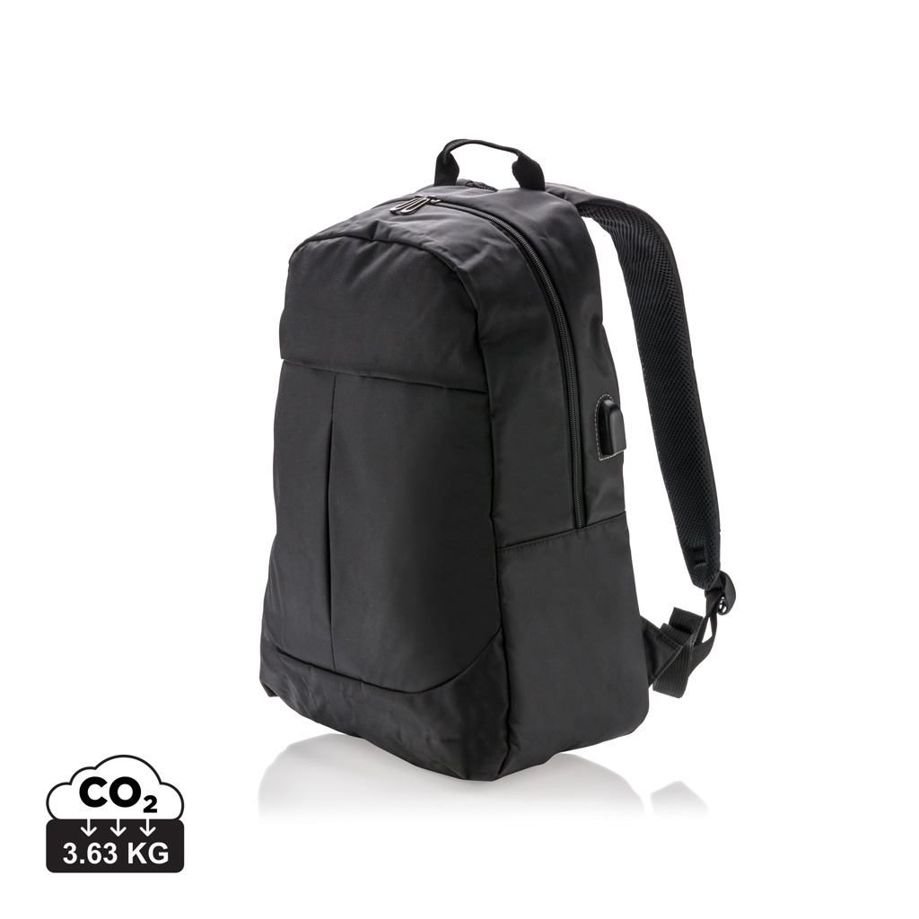 Power USB laptop backpack