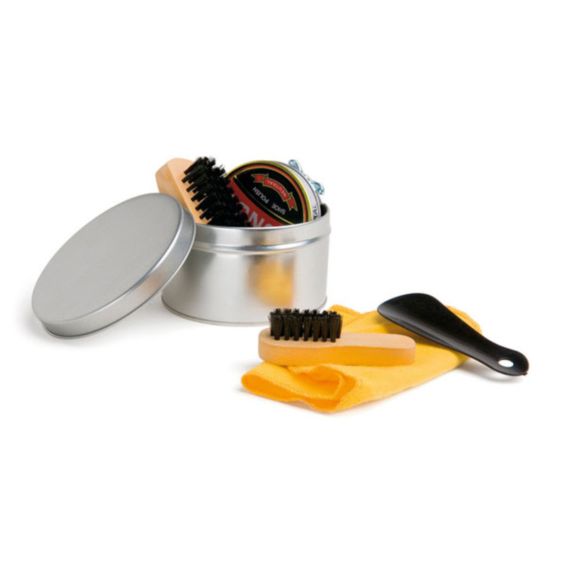 Cleaning shoes set